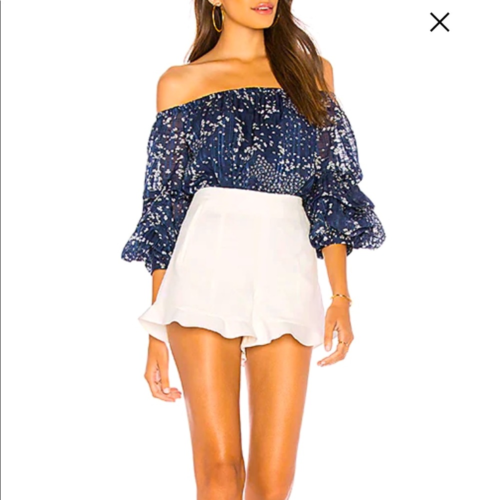 1. STATE Ruffle Hem Short in New Ivory New W Tags